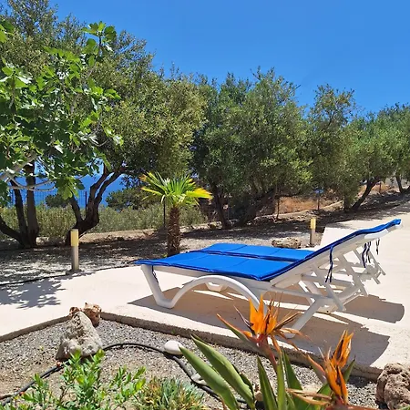 Achlia Sea Side Retreat 1 *