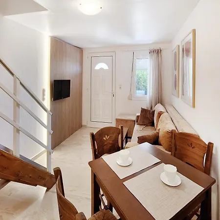 דירה Achlia Sea Side Retreat 1 *